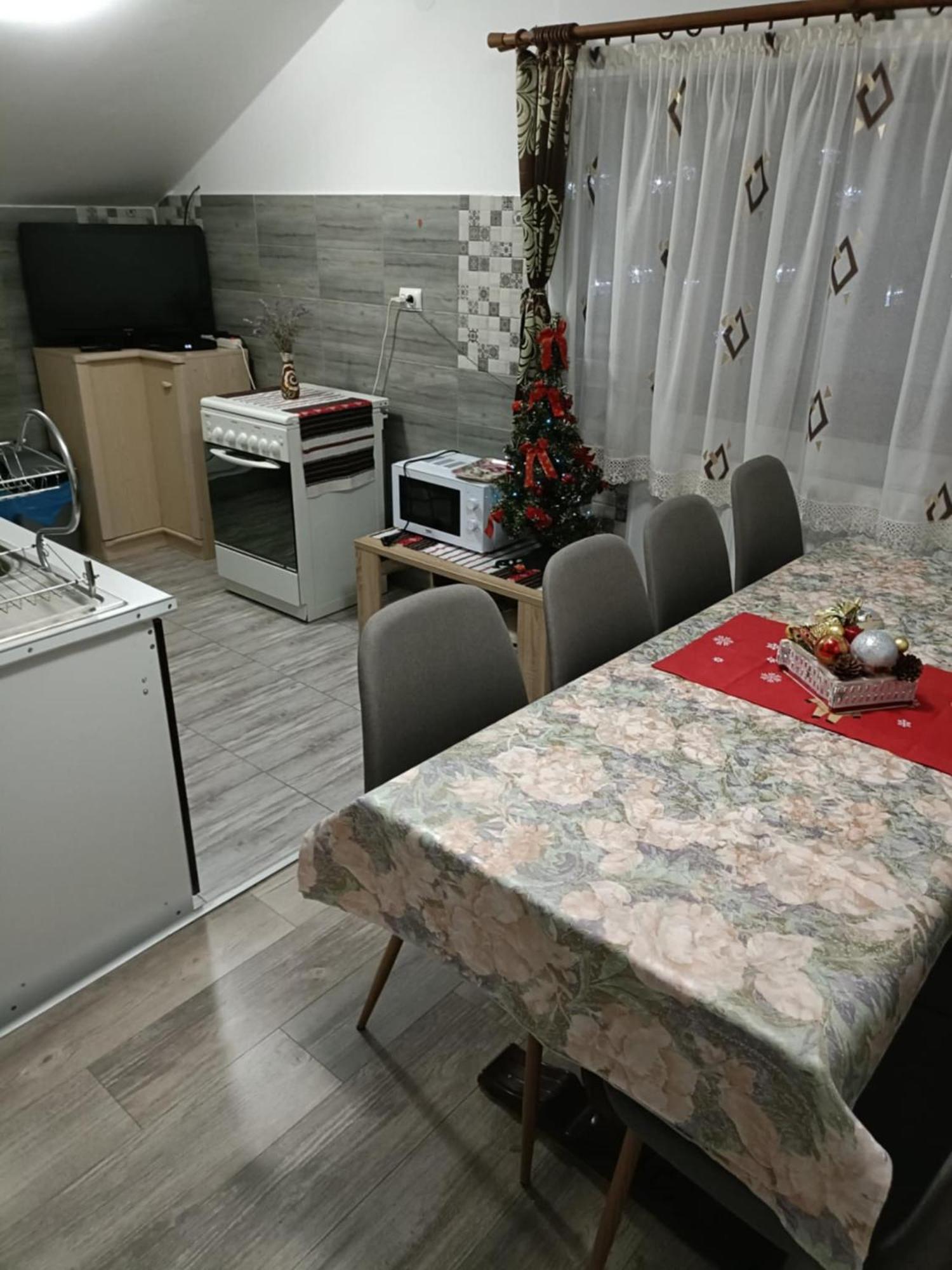 Casa Alex Hotel Toplita  Ngoại thất bức ảnh